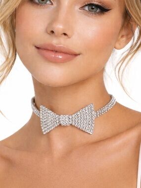 NWT Sparkling Rhinestone Bow Choker Necklace Silver Crystal Statement